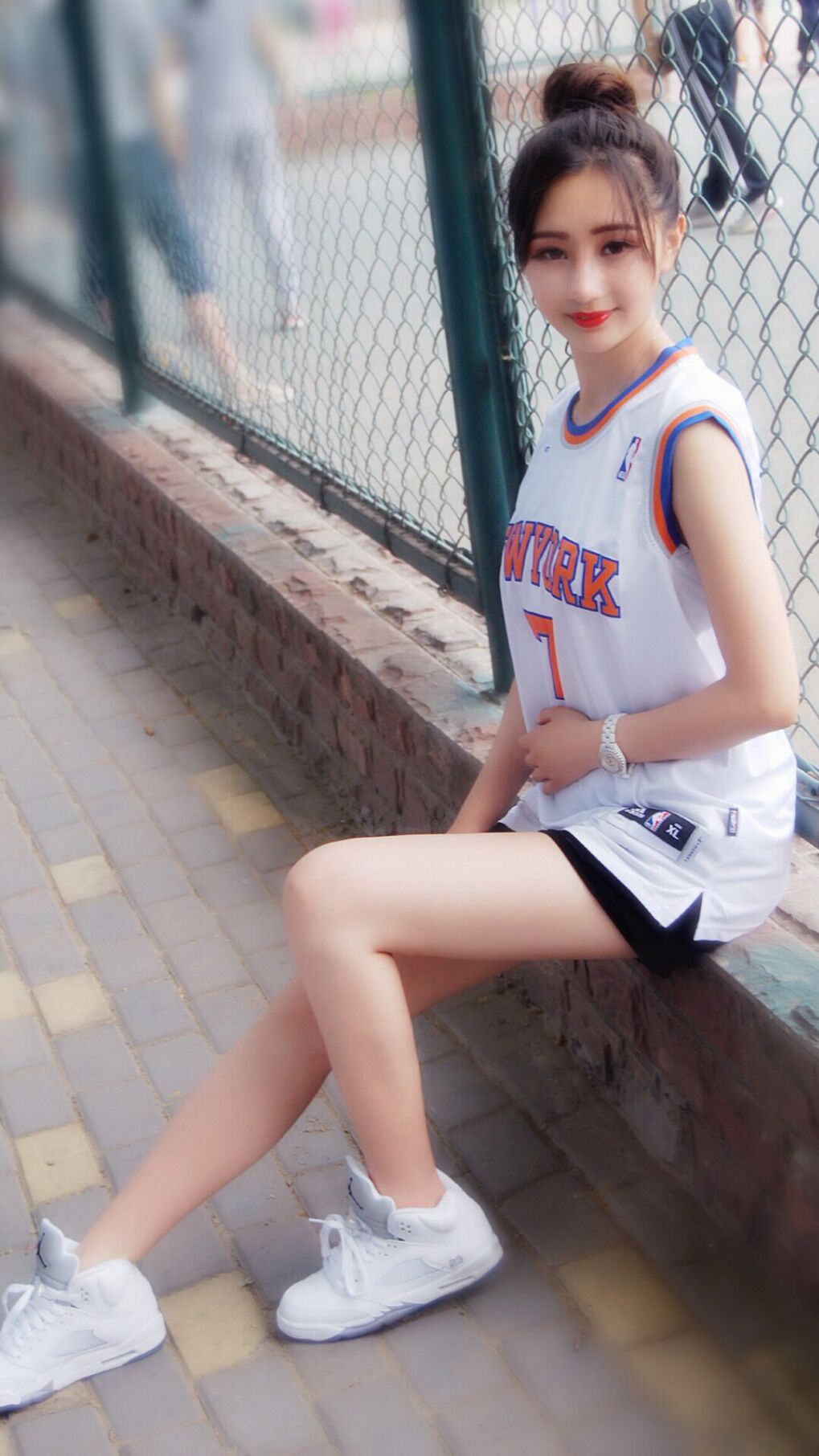 《电竞产业链中的“隐形冠军”：品牌与内容生产者》，电竞行业产品分析