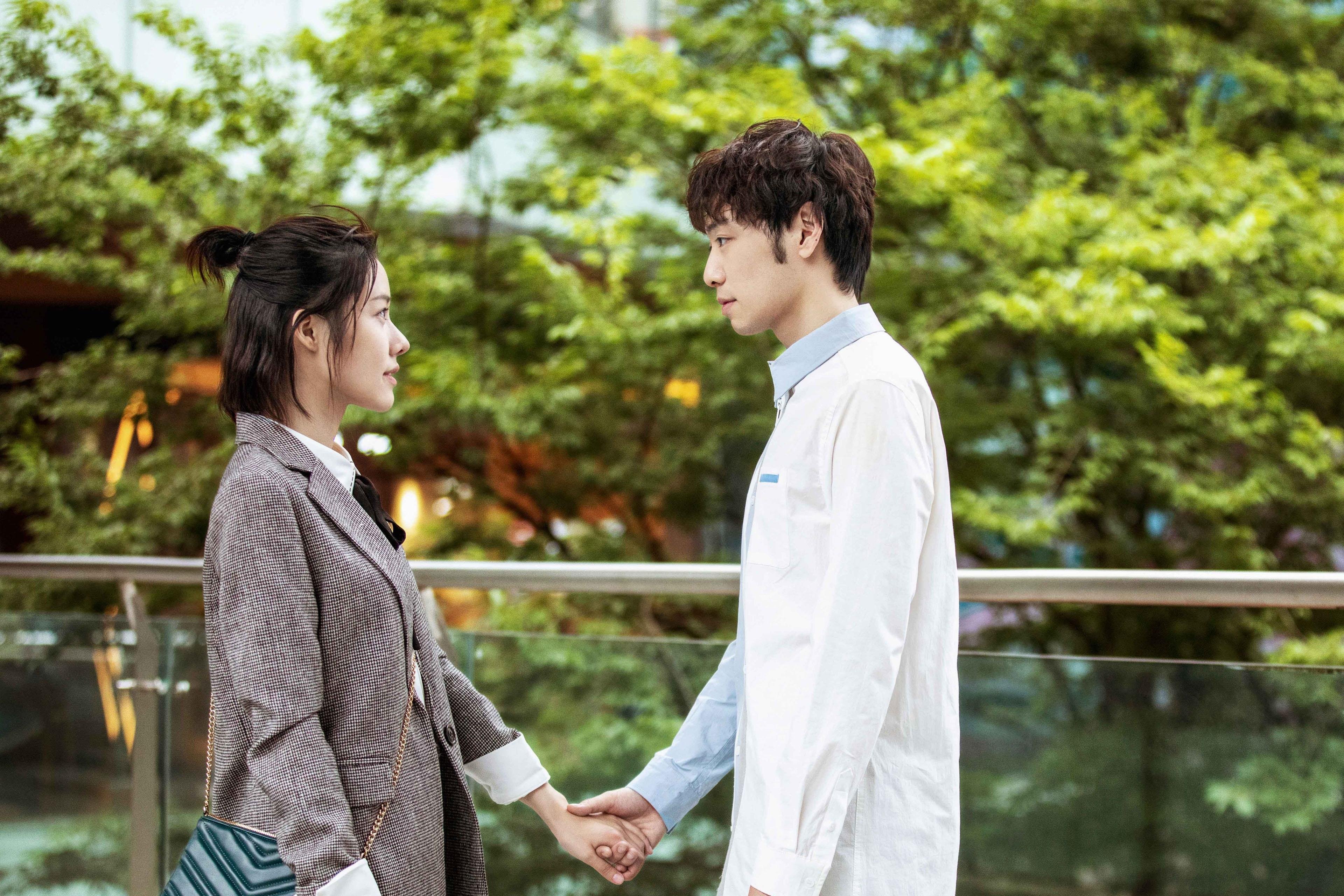 “青少年足球表演赛在全国多地盛大举行,吸引数万球迷”,青少年足球比赛报名